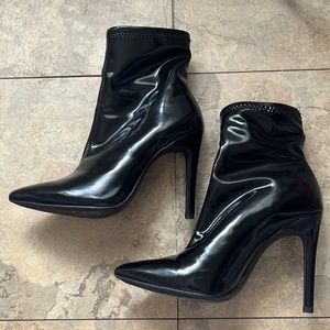 Jessica Simpson black heeled booties